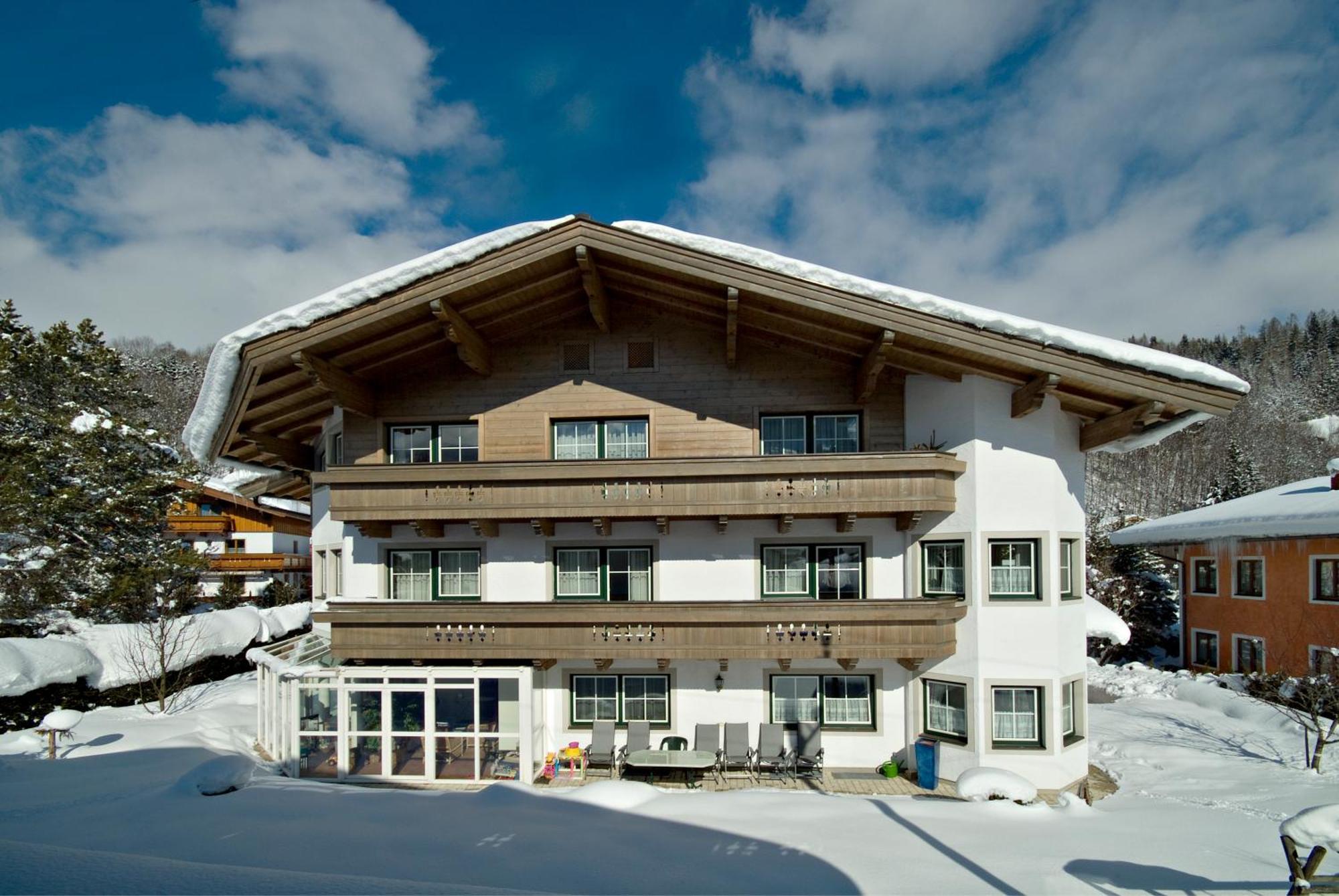 Appartements Familie Grundner Leogang Exterior photo
